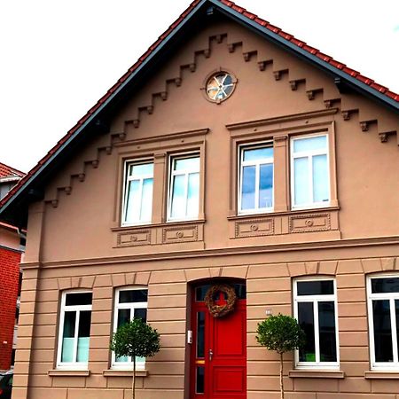 Ferienwohnung Schoenwaelder Mit Kleiner Terrasse Und Wall Box Buxtehude Exterior photo