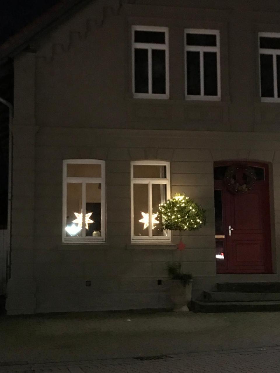 Ferienwohnung Schoenwaelder Mit Kleiner Terrasse Und Wall Box Buxtehude Exterior photo
